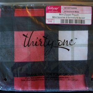 Thirty-one Mini Zipper Pouch in Retired Check Mate
